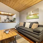 Apartamento Aaron *